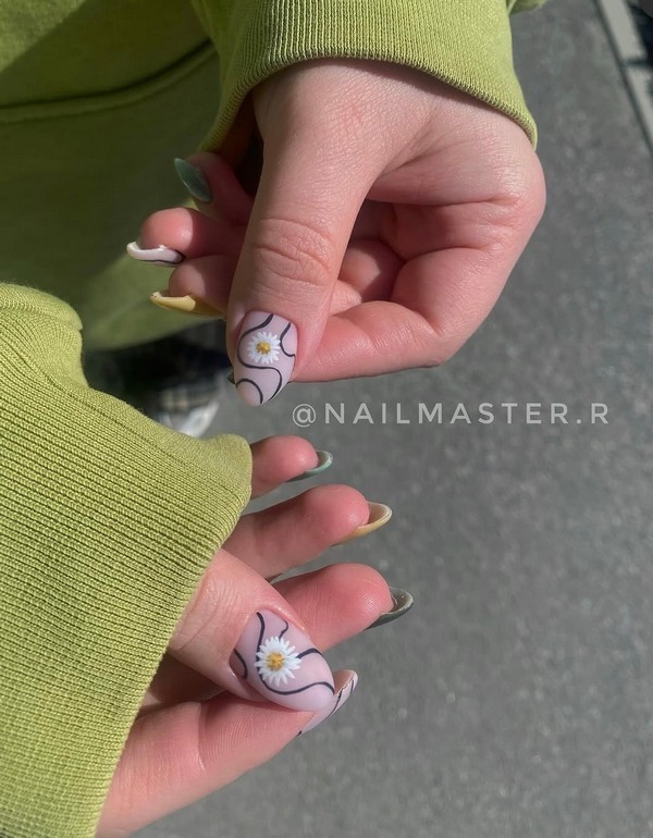 Minimalist manicure design is a stylish choice for those who appreciate simplicity, natural shades, and a clean nail look. Perfect for everyday wear and modern aesthetics.